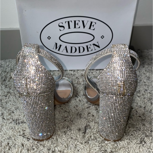 Carrson R - Crystal Rhinestone Heels Size 6 - Picture 3 of 6